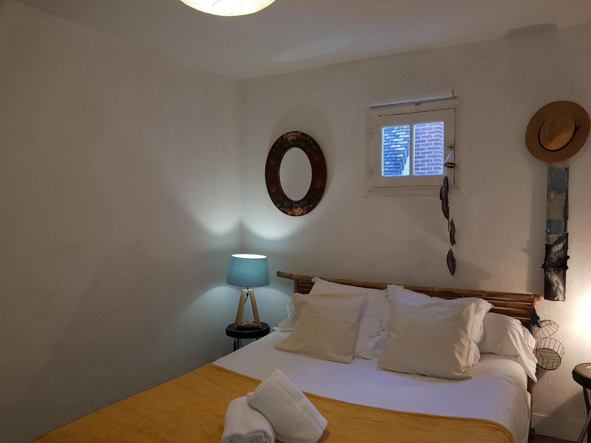 Herm'S Petite Maison Atypique Et Cour Privative - Avenue Du Marche - Ideal Couple Ou Jeunes Parents Cabourg Exterior photo